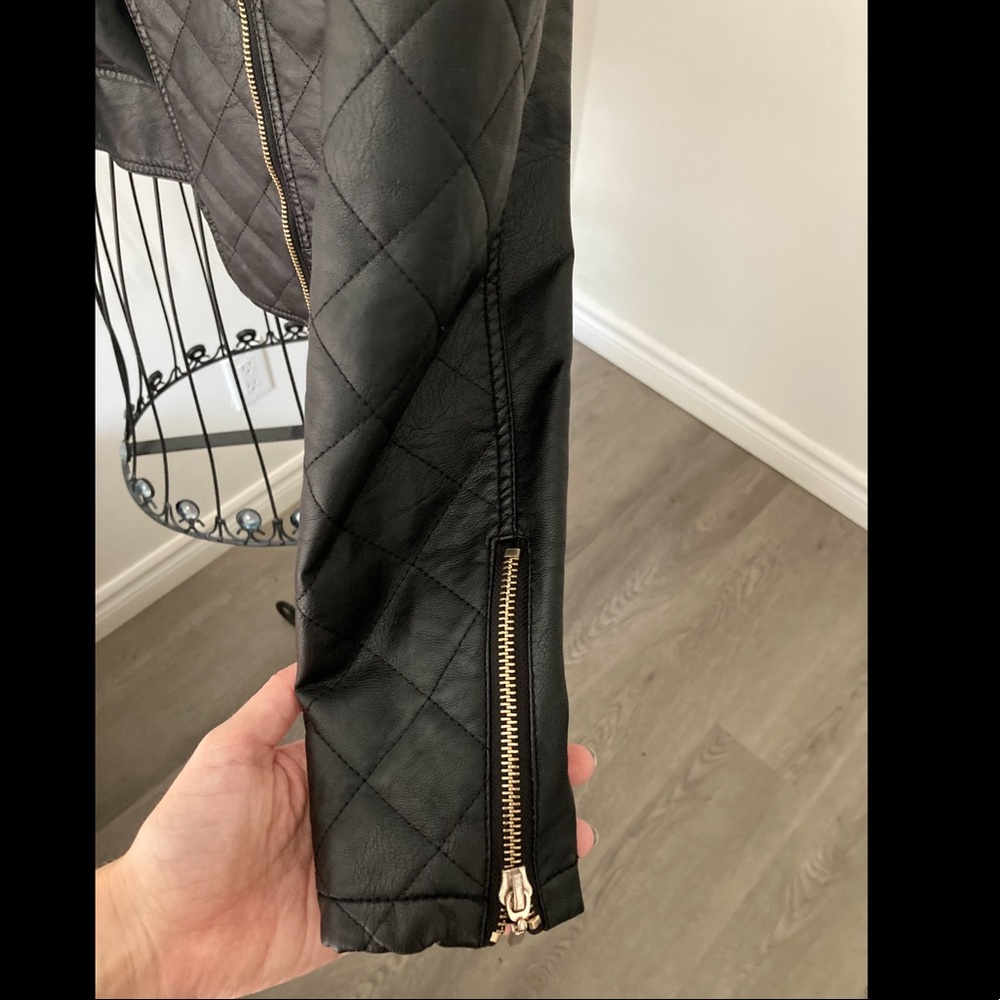 Faux leather jacket - Picture 2 of 5